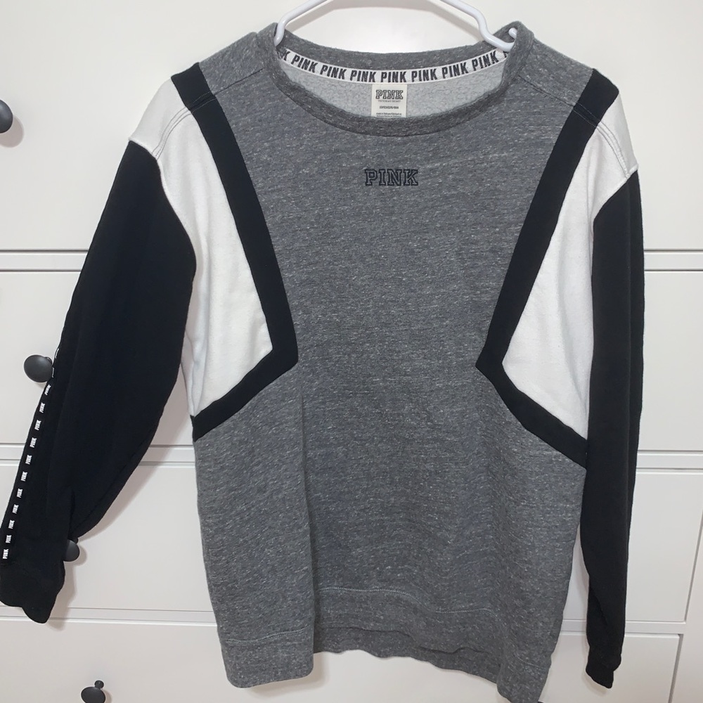vs pink crewneck